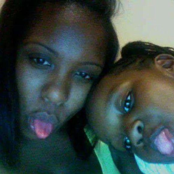 Meet your Posher, Alyce - Picture 1 of 1